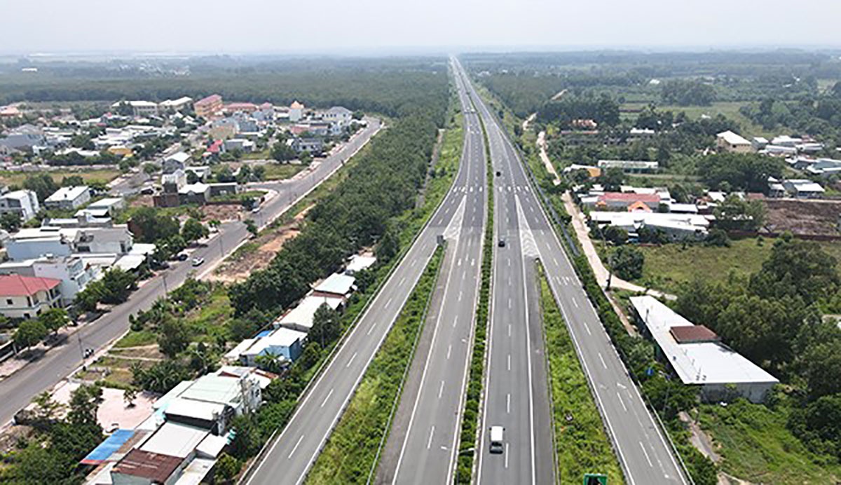 Để đảm bảo kết nối hạ tầng giao thông khi sân bay Long Thành đi vào hoạt động, cao tốc TP.HCM - Long Thành - Dầu Giây sắp được mở rộng
